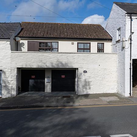 The Boathouse For Two, St Davids, Garage Parking Villa Exterior photo